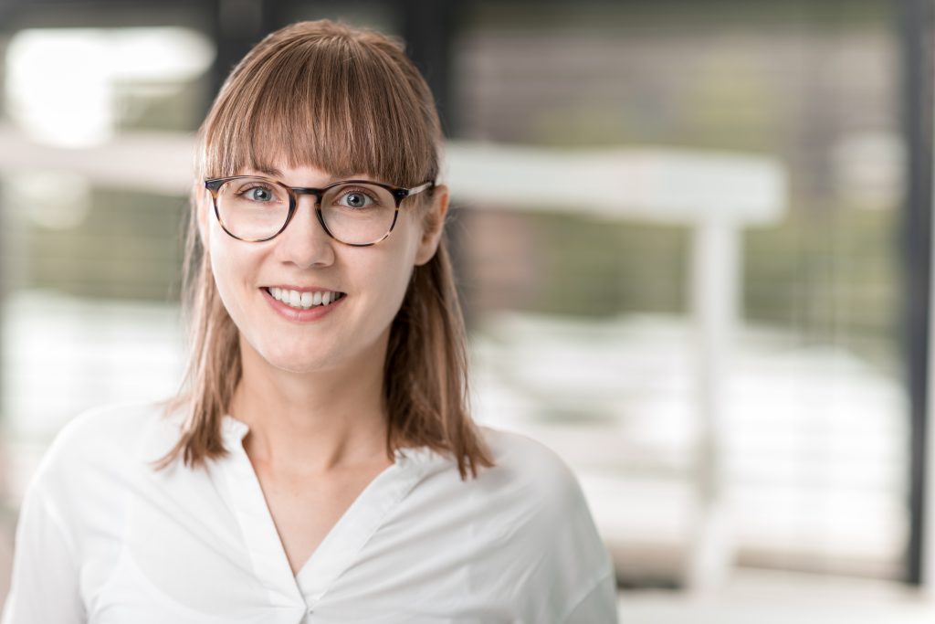 Leslie Maria Steinig, Zahnärztin